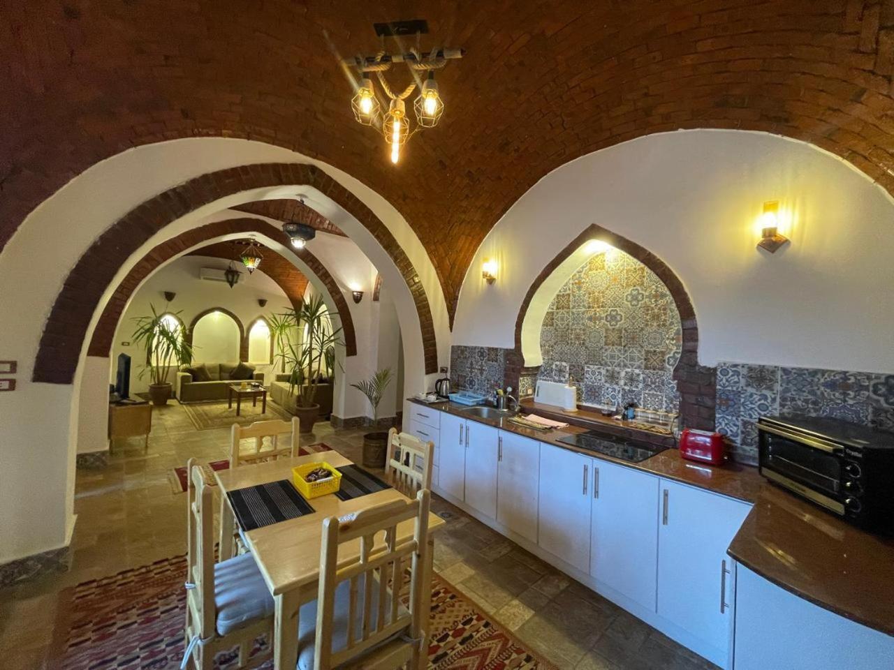 Villa Kemet Jazirat al Awwamiyah Екстериор снимка
